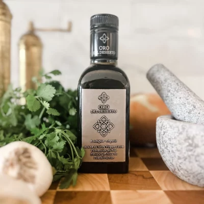 oro del desierto olive oil coupage with vegetables around it