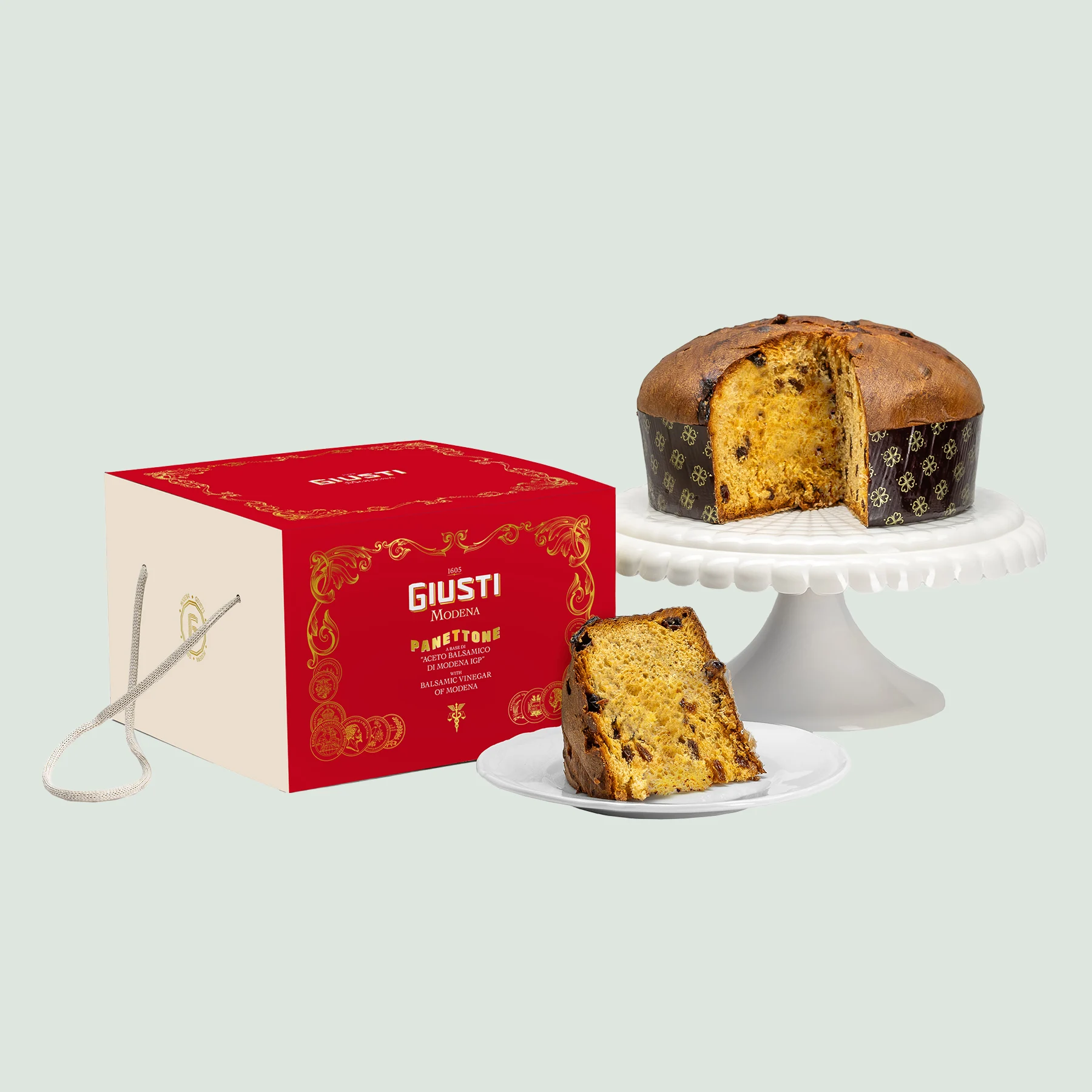 1kg Giusti Panettone cake wrapped in premium packaging with branded label.